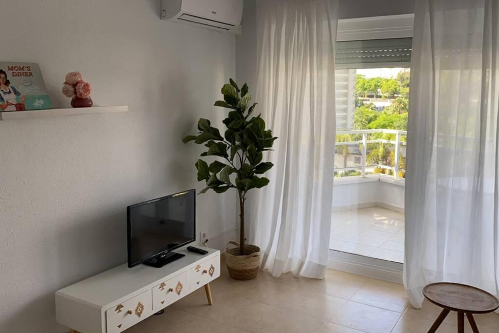 Apartamento Sajalin サロウ エクステリア 写真